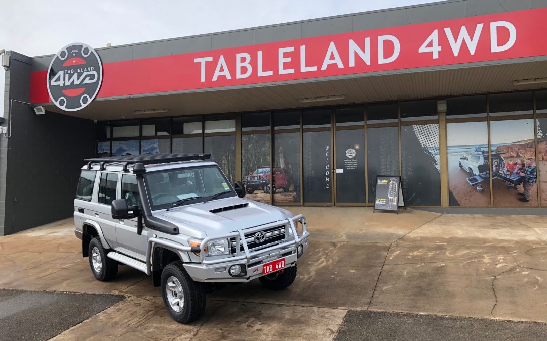 LC76 ARB BaseRack Roof Rack